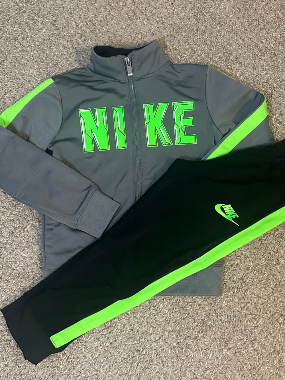 Youth Size 5 Nike Track Suit
